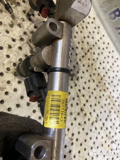 Рампа топливная Hyundai Equus