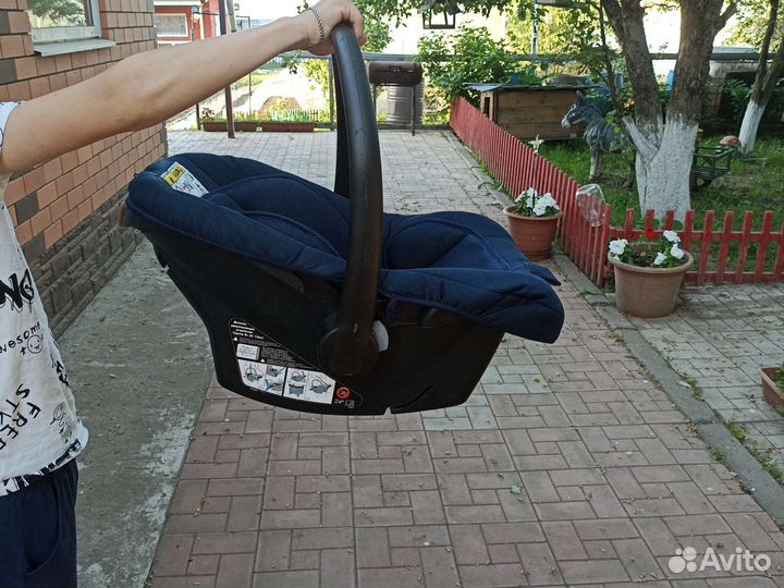 Переноска для детей в машину