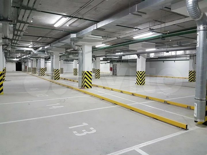 Машиноместо, 18 м²