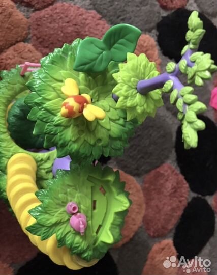 Домик-дерево с куколкой