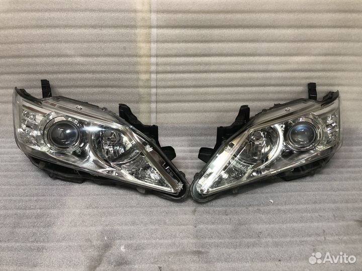 Фара Тойота Камри v50 Галоген Оригинал