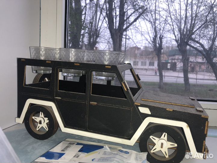 Мерседес с рюмками