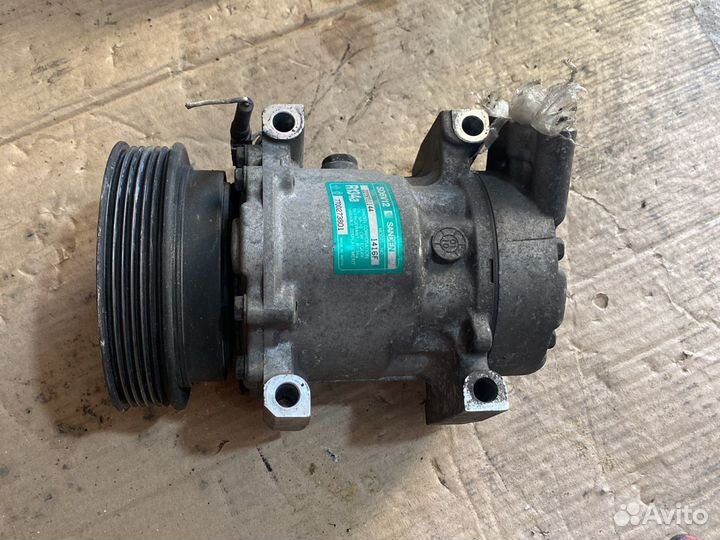Компрессор кондиционера Renault 1.5dci