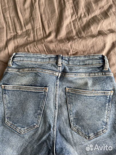 Джинсы Zara