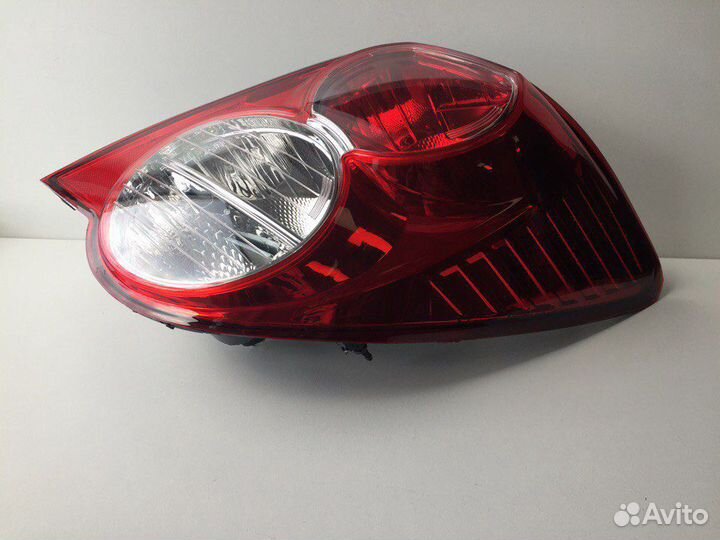 Фонарь задний правый Chevrolet Aveo T300