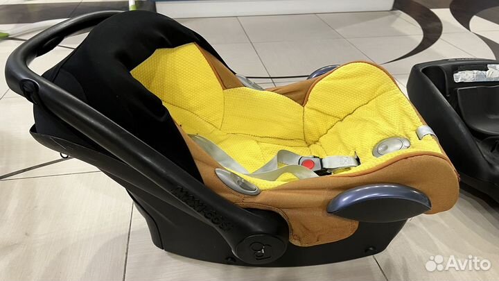 Автолюлька maxi cosi с базой isofix