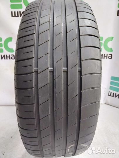 Goodyear EfficientGrip Performance 225/55 R17