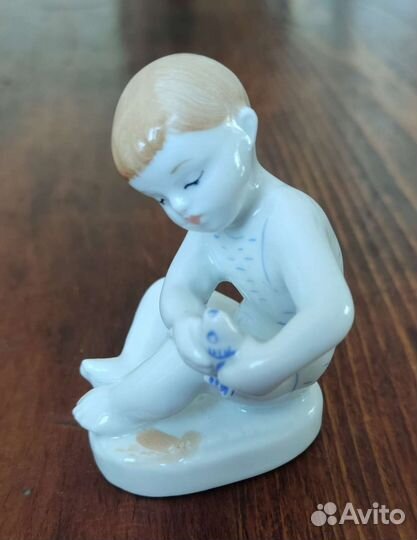 Статуэтки фарфор