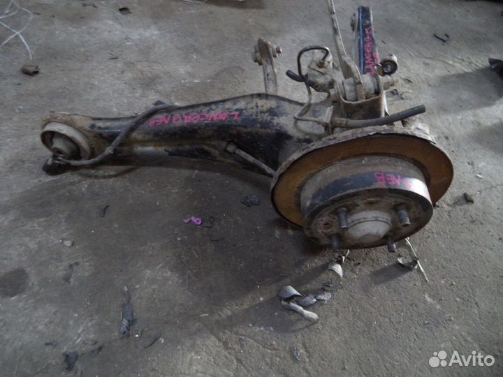 Рычаг задний продольный левый со ступицей