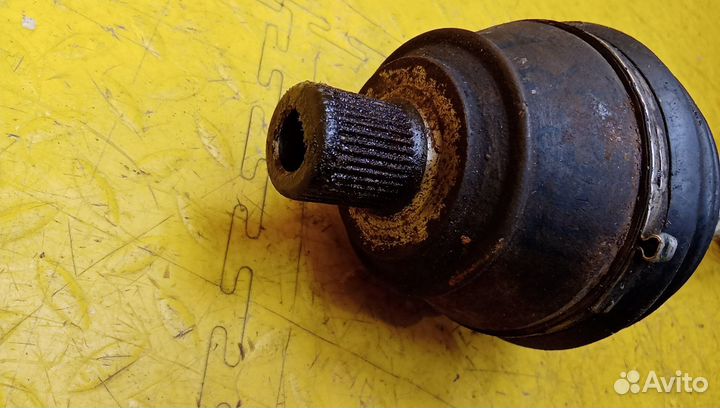 Полуось передняя (привод) A6 (C6,4F)