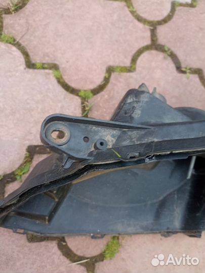 Запчасти фары pontiac vibe