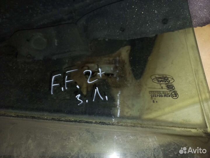 Стекло двери Ford Focus 2008