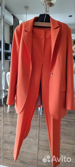 Костюм брючный