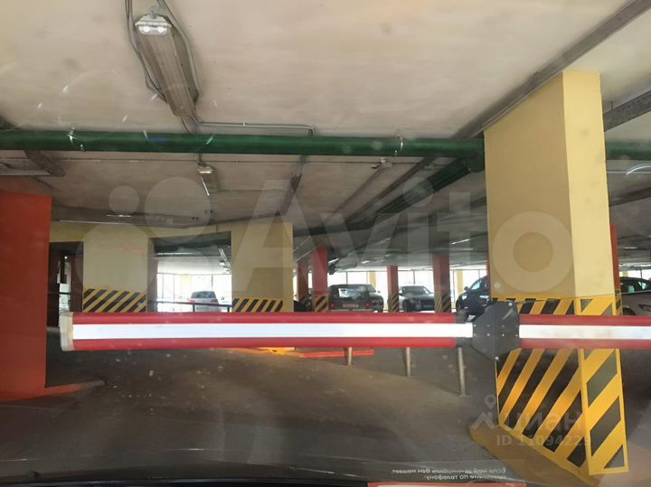 Машиноместо, 14 м²