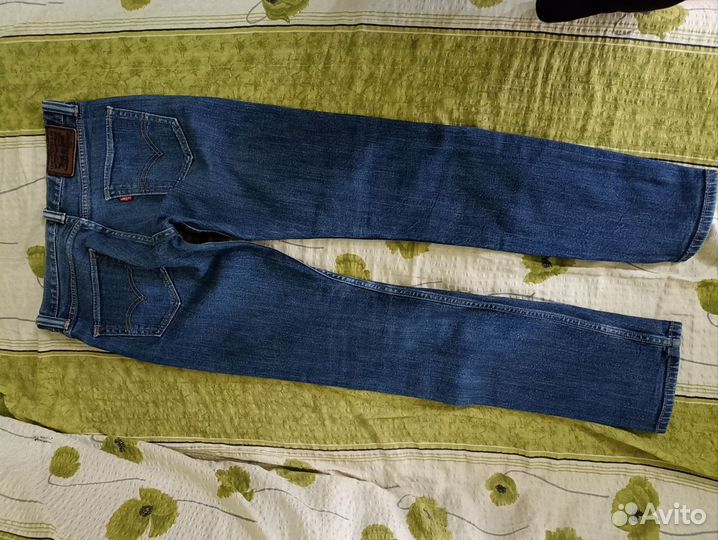 Женские джинсы levis 501