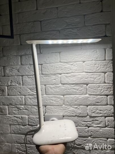 Лампа настольная