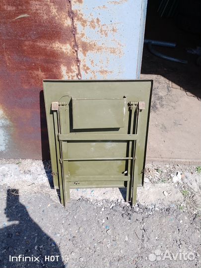 Столик складной военный