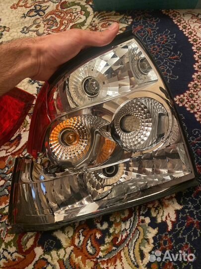 Задние фонари на priora оригинал правый