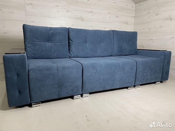 Диван угловой с накладками