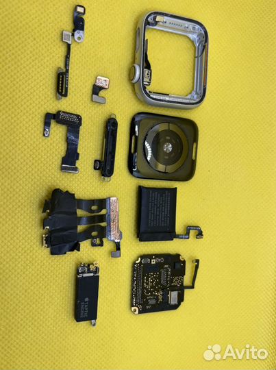 Apple watch 4/40 на запчасти