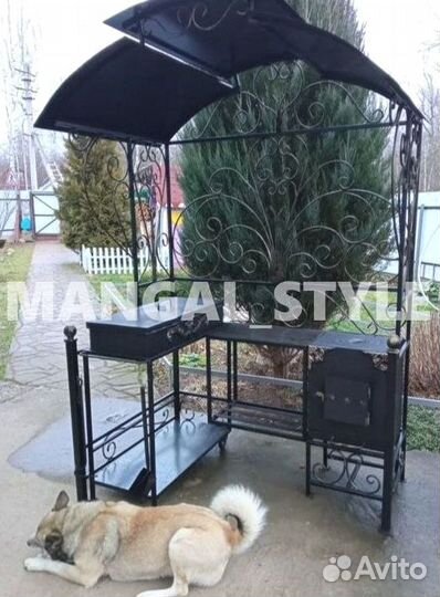 Мангал с крышей