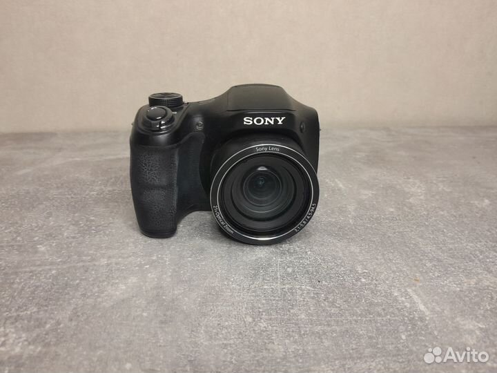 Продаю Цифровой фотоаппарат Sony