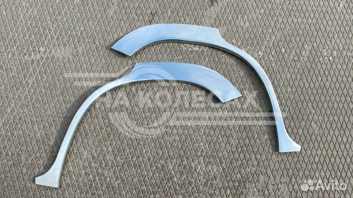 Задние арки Toyota RAV4 III (XA30)