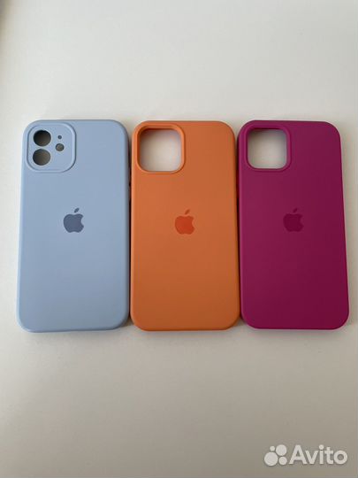 Чехол на iPhone 12