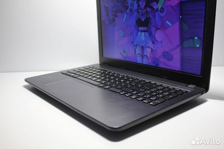 Игровой Ноутбук asus SSD(512) /Озу(8)