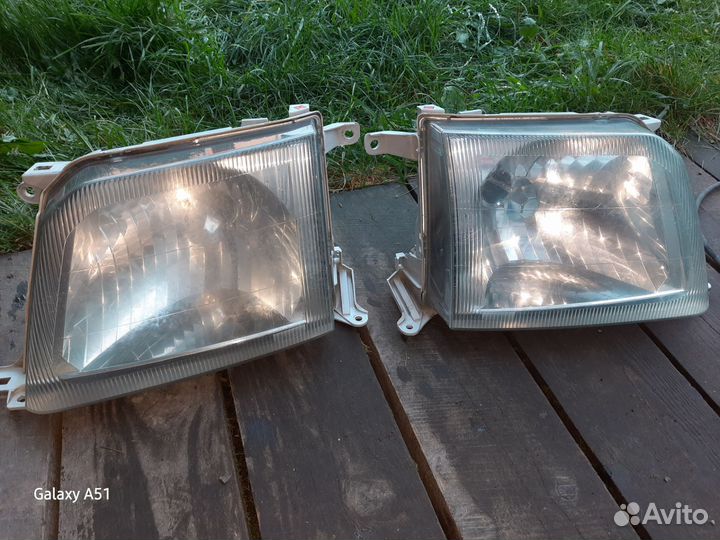 Фары Toyota LC prado 90