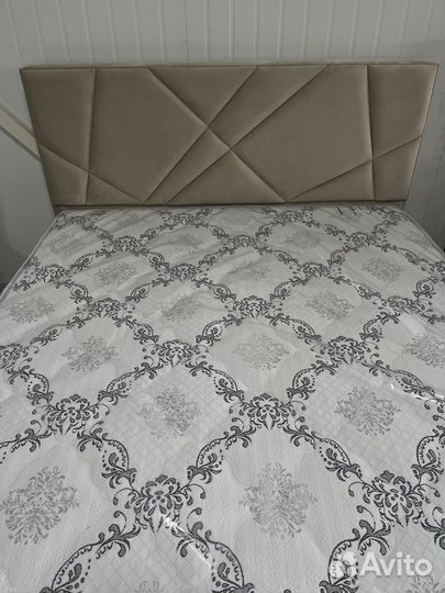 Кровать двухспальная 160 200 новая