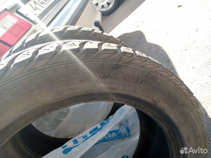 Sava Eskimo Stud 215/55 R17 94T