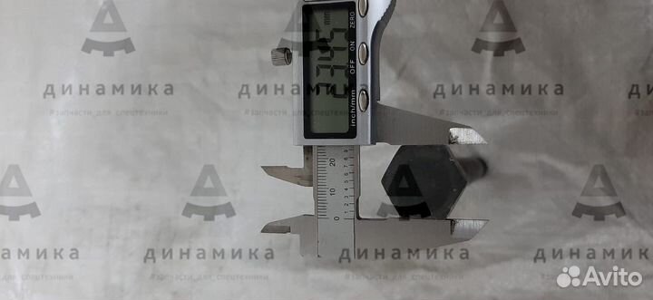 Болт (М16х205) гбц двигателя Shanghai C6121 артику