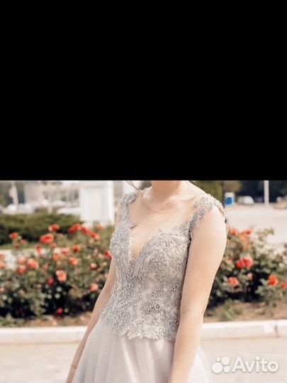 Платье вечернее