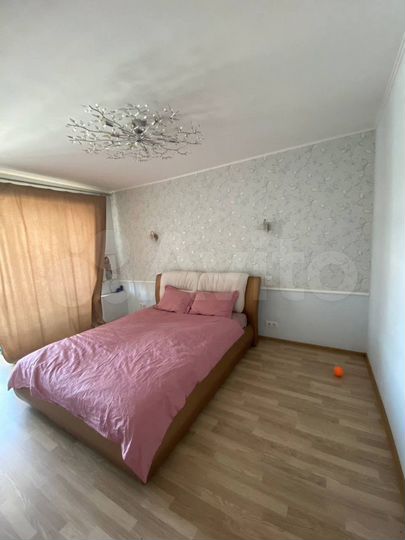 3-к. квартира, 120 м², 5/6 эт.