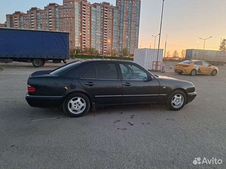 Mercedes-Benz E-класс 2.4 AT, 1998, 420 000 км