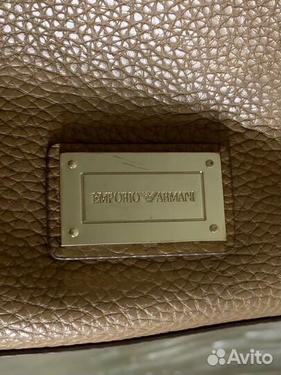 Продам женскую Armani Emporio