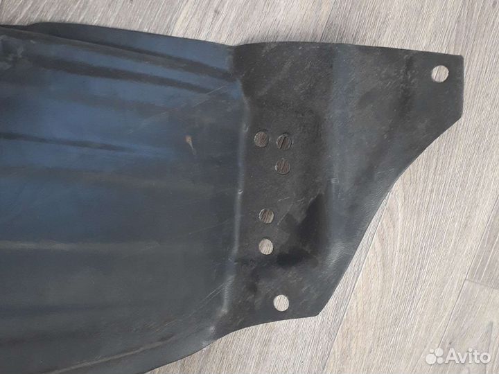 Подкрылок Geely MK cross передний правый