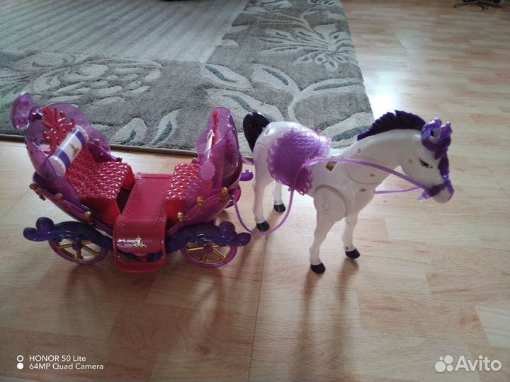 Игрушка интерактивная лошадь с каретой