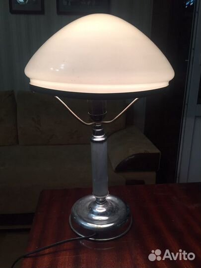 Лампа настольная кабинетная