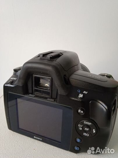 Зеркальная фотокамера Sony