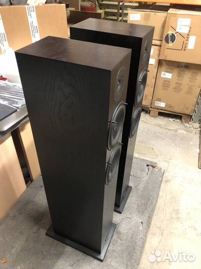 Напольная акустика Audio Physic Classic 8 Black As