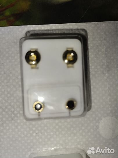 Медицинские серьги - гвоздики