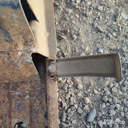 Усилитель заднего бампера Hyundai Accent