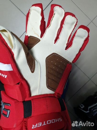 Хоккейные перчатки (краги)