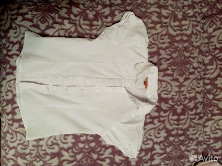 Три рубашки 128 см для девочки