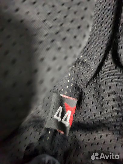 Мотокуртка кожаная женская