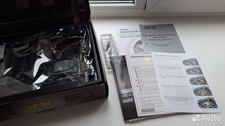 Asus sabertooth x79, intel i-7 3820 + кулер 3 в 1