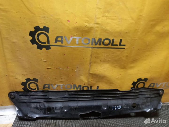 Дефлектор радиатора toyota corolla ZZE121