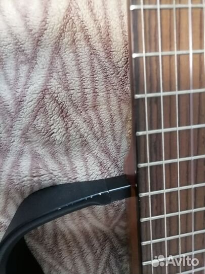 Электроакустическая гитара Yamaha SLG110N